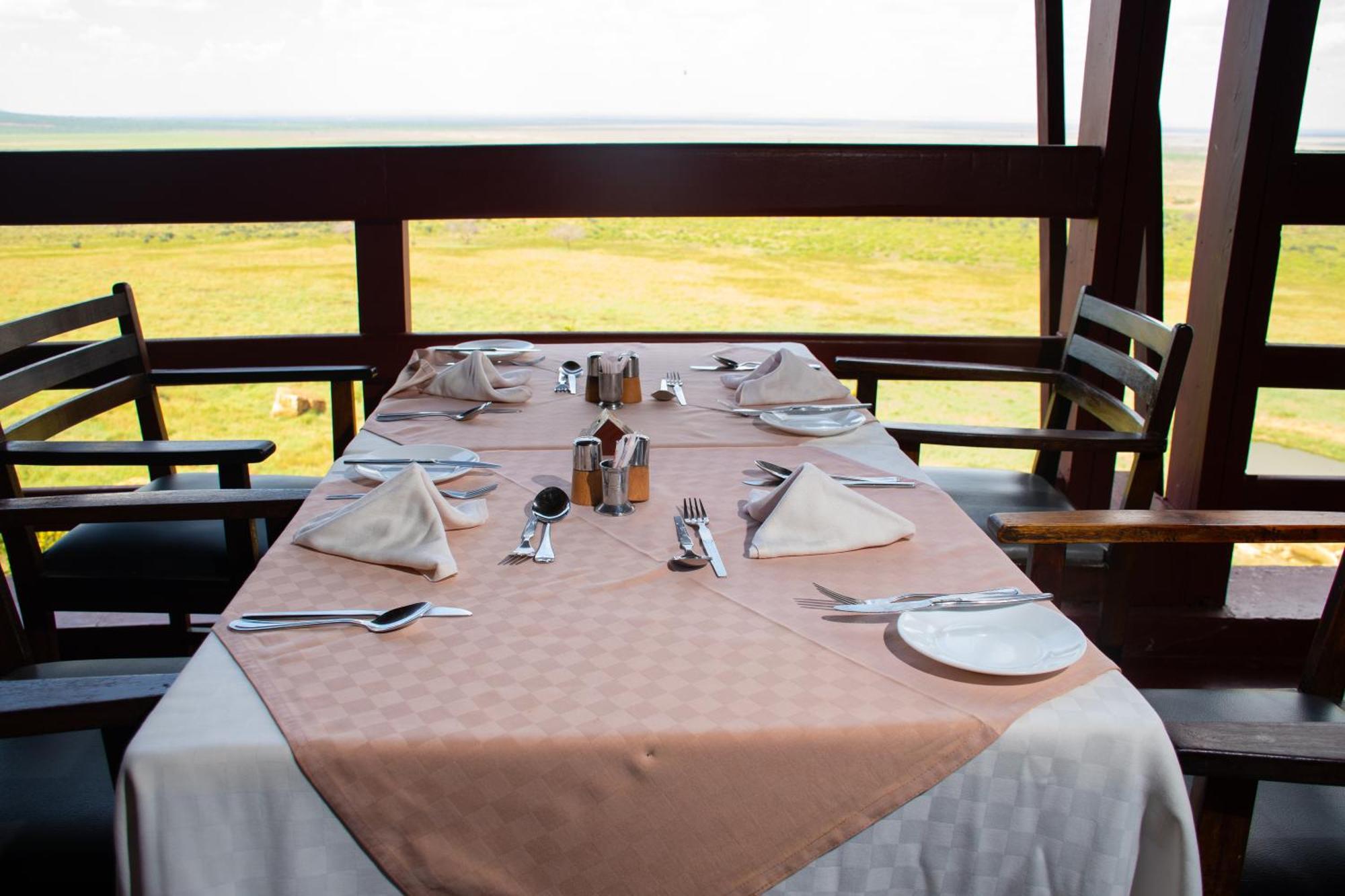 Voi Safari Lodge Exterior photo